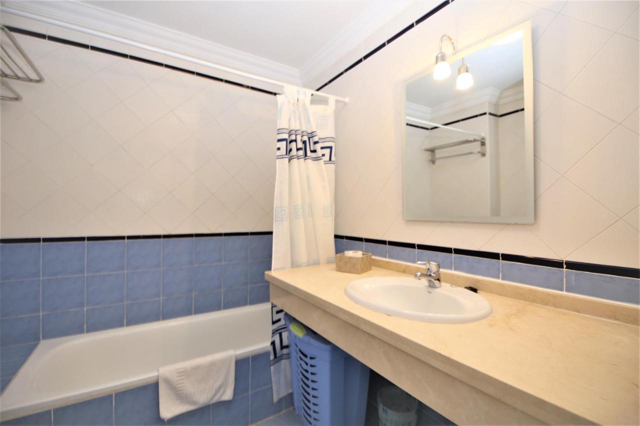 Apartment Pedro Естепона Екстериор снимка